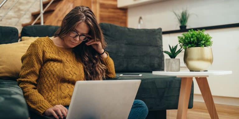 Comment trouver exactement un site bon marché pour une caméra qui prend des photos des canalisations ?