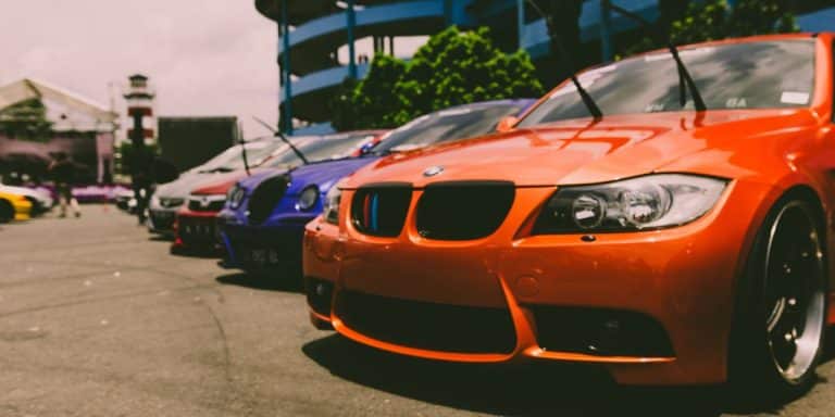 Faites le tour des voitures sans permis pour obtenir une bonne affaire