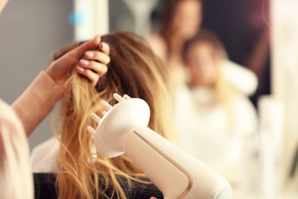 sèche cheveux pour cheveux épais